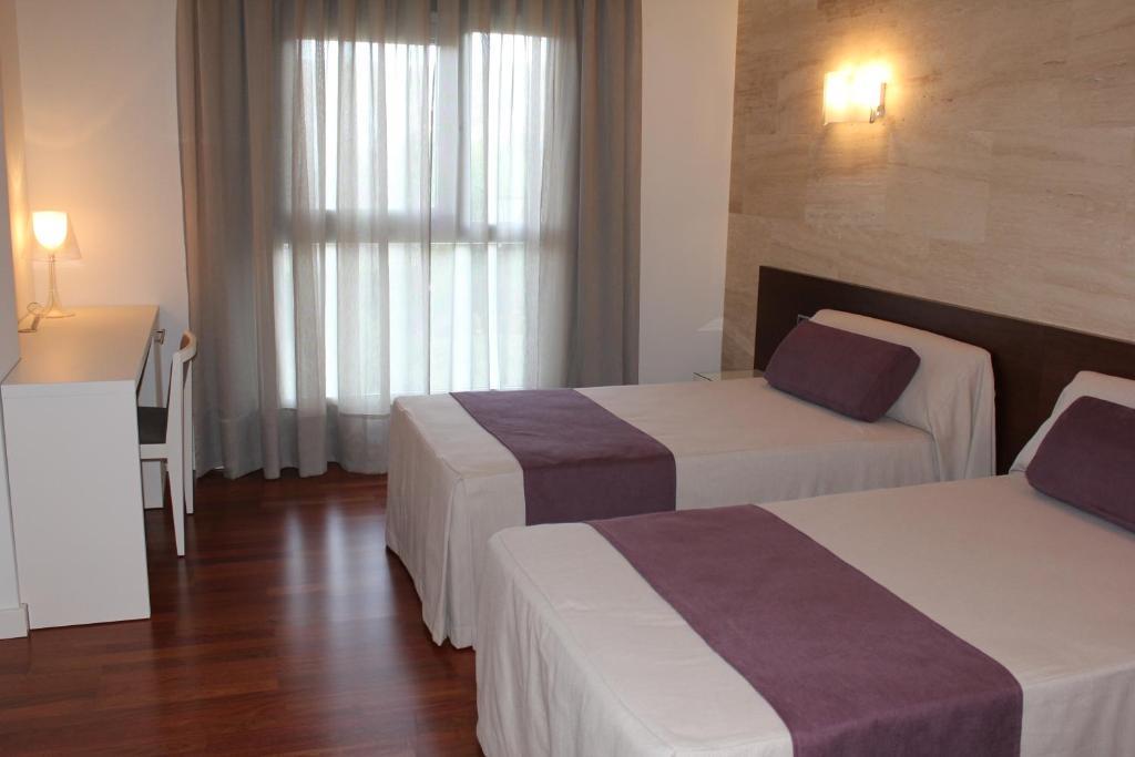 Escuderos Hotel Cruz Argamasilla de Calatrava Номер фото